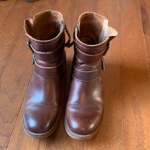 Sofft mid-ankle boot in whiskey color